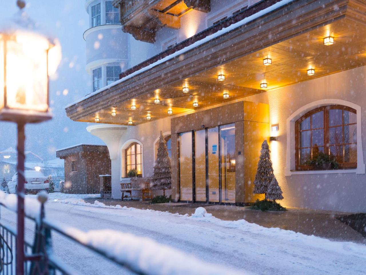 Hotel Bergzeit غروسارل المظهر الخارجي الصورة